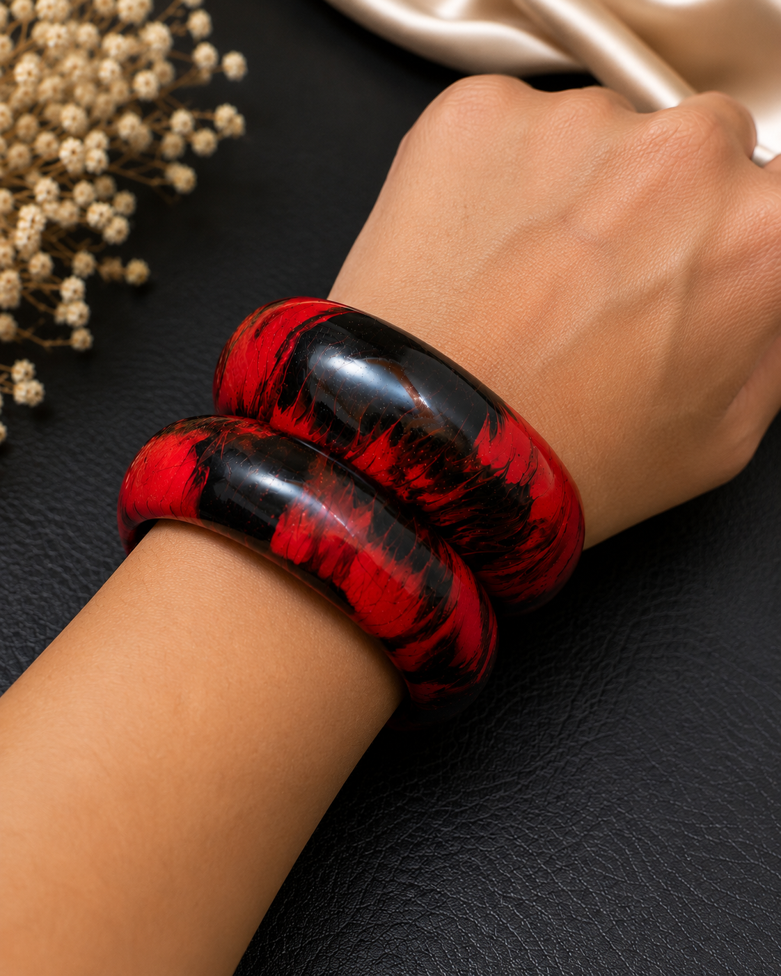 Midnight Ember Lac Bangle Set