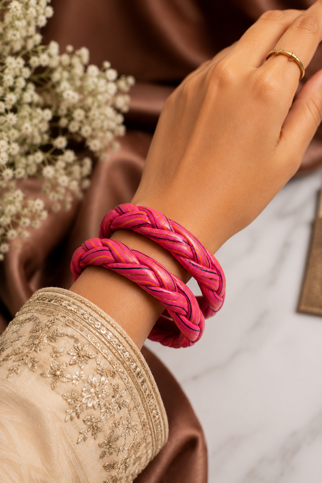 Gulnaar Twisted Lac Bangle Set